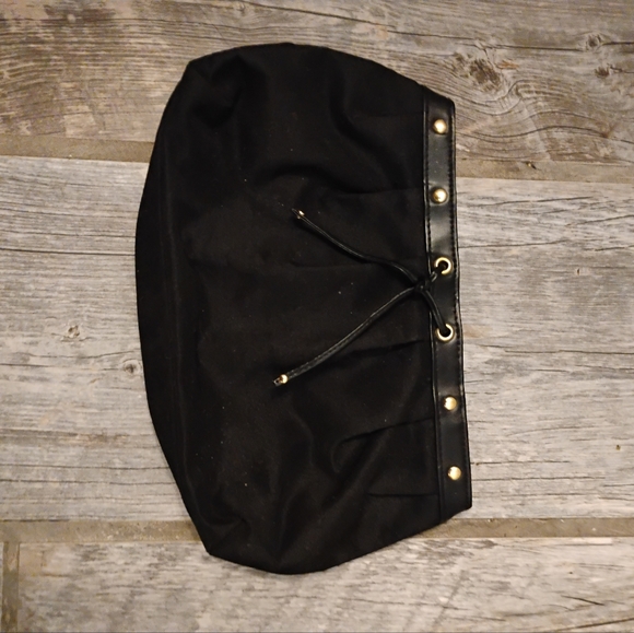 Yves Saint Laurent Parfum Bag Black - Picture 3 of 4